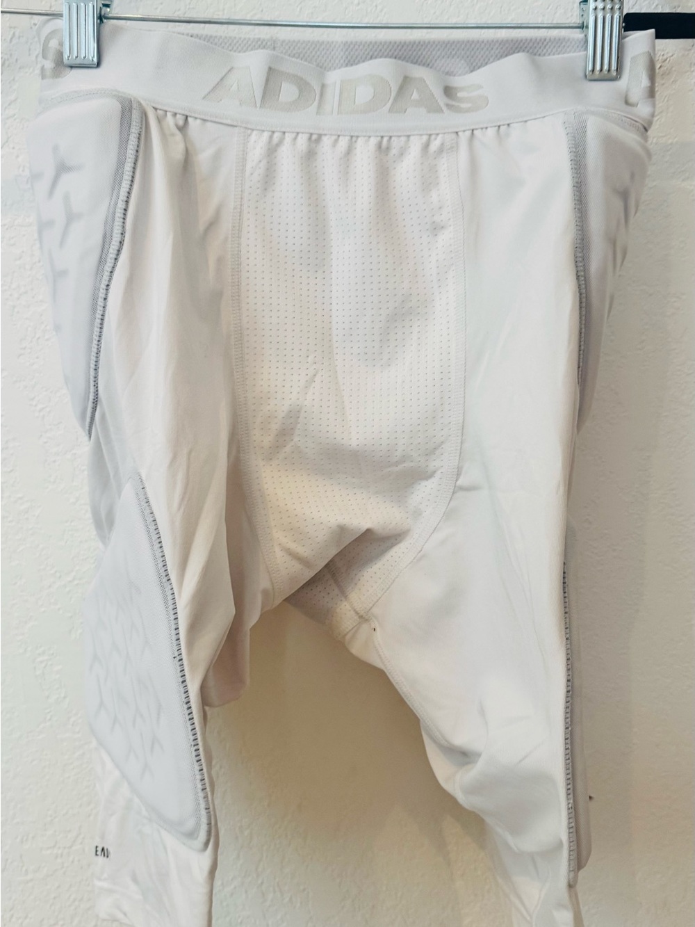 Adidas 'aero ready' 5 pad compression girdle for to be worn under football pants